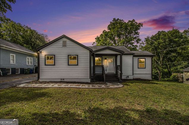 1926 Lakewood Terrace SE Atlanta, GA House Active - Photo 1 of 24. Opens carousel modal