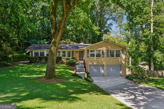 3202 N Embry Circle Atlanta, GA House Active - Photo 1 of 21. Opens carousel modal