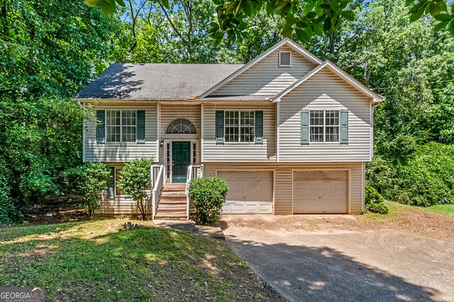 400 Camilla Circle SW