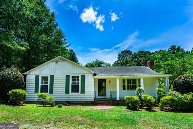 1243 E Main Street