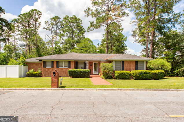 1221 Richmond Avenue Waycross, GA House Active - Photo 1 of 45. Opens carousel modal