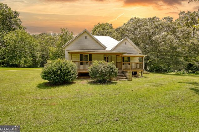 1218 Hull Rd Athens, GA House Active - Photo 1 of 49. Opens carousel modal