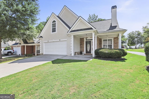 2 Fenway Court Newnan, GA House Active - Photo 1 of 47. Opens carousel modal