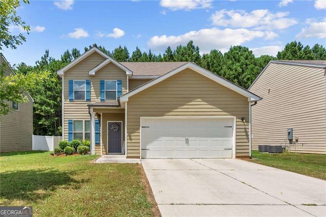4425 Belcamp Road Fairburn, GA House Active - Photo 1 of 18. Opens carousel modal