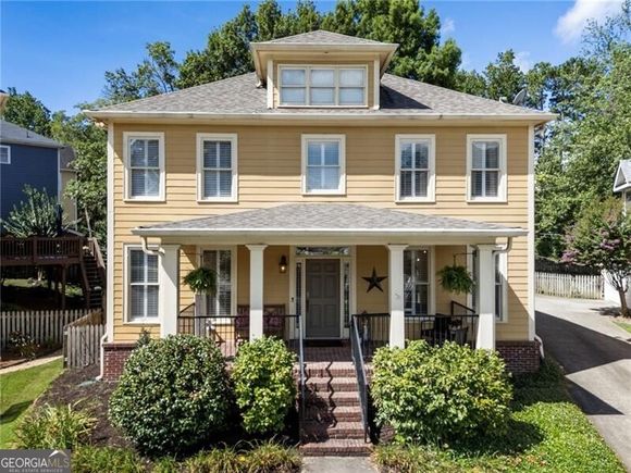 2134 Whittier Place NW Atlanta, GA House Active - Photo 1 of 30. Opens carousel modal