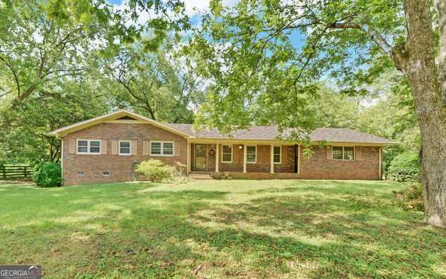 290 Hartwell Road Lavonia, GA House Active - Photo 1 of 36. Opens carousel modal