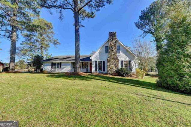 5931 Brassie Ridge Ellenwood, GA House Active - Photo 1 of 22. Opens carousel modal
