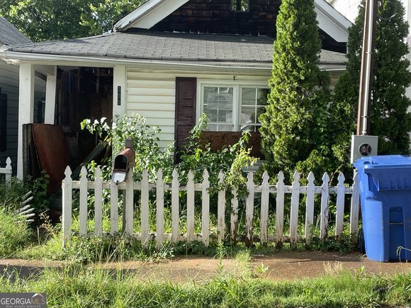359 Mary Street SW Atlanta, GA House Active - Photo 1 of 1. Opens carousel modal