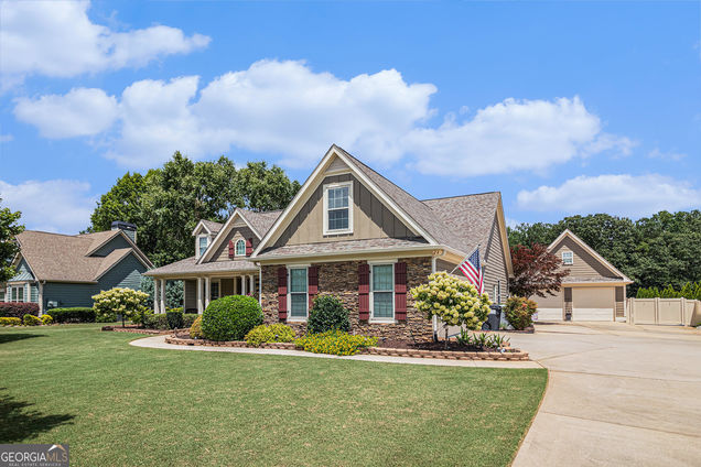 16 Water Oak Dr