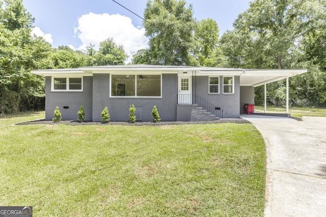880 Winchester Circle