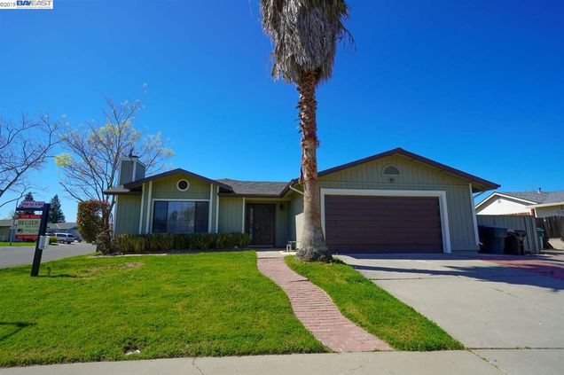 7862 Trout Creek Ct Sacramento, CA House Sold - Photo 1 of 13. Opens carousel modal