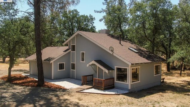 2210 Blue Oak Dr Redding, CA House Sold - Photo 1 of 40. Opens carousel modal