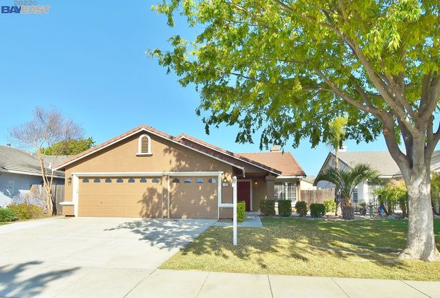 1733 Ray Wise Ln Tracy, CA House Sold - Photo 1 of 39. Opens carousel modal