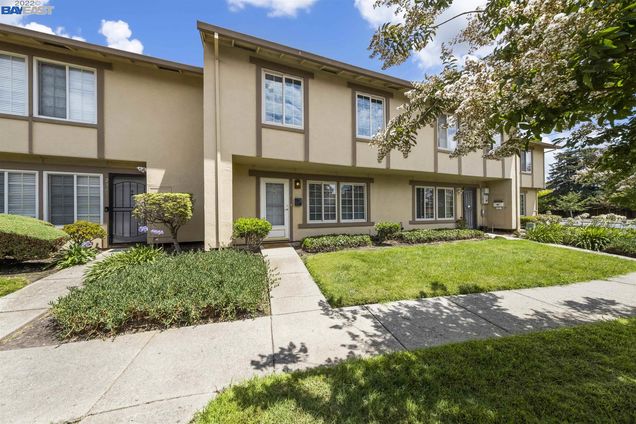 2371 Arf Ave Hayward, CA Townhouse Sold - Photo 1 of 33. Opens carousel modal