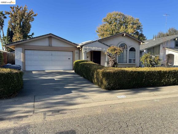 2870 Black Hills Way Sacramento, CA House Sold - Photo 1 of 23. Opens carousel modal