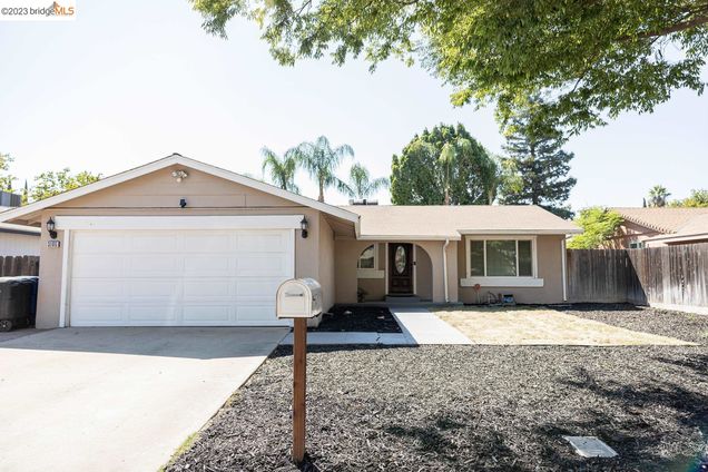 3105 Wyatt Way Modesto, CA House Sold - Photo 1 of 60. Opens carousel modal
