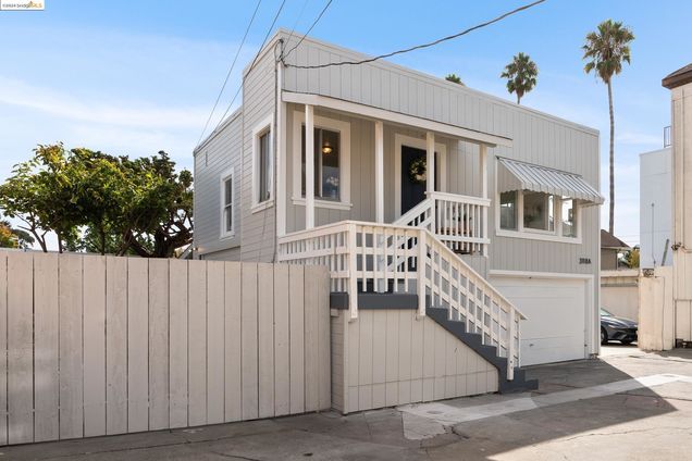3118a Fruitvale Oakland, CA House Sold - Photo 1 of 28. Opens carousel modal