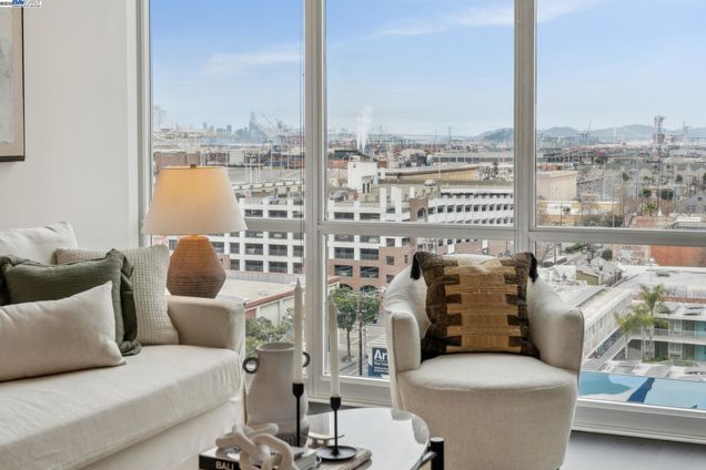 222 Broadway Unit 1002