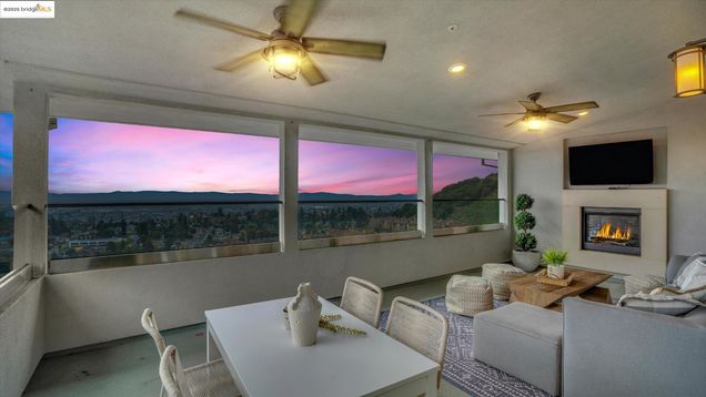 6707 Skyview Dr Oakland, CA Condo Sold - Photo 1 of 45. Opens carousel modal