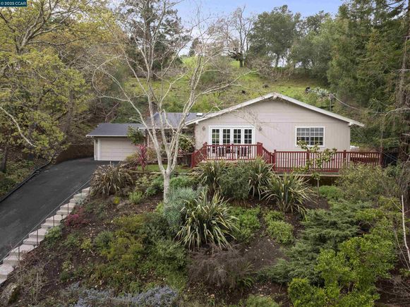 29 Greenwood Ct Orinda, CA House Active - Photo 1 of 40. Opens carousel modal