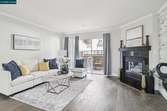 2550 Oak Rd Unit 111 Walnut Creek, CA Condo Sold - Photo 1 of 28. Opens carousel modal