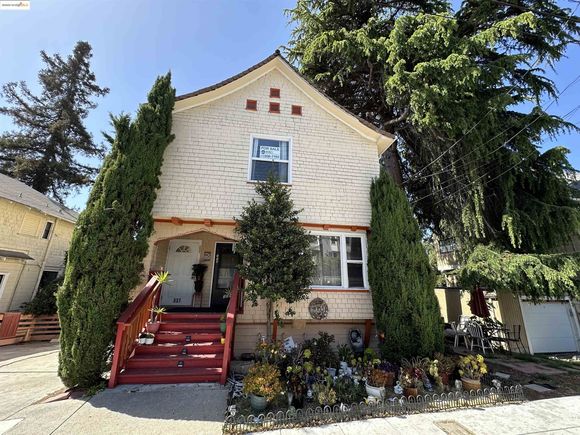 337 341 Oakland Avenue Oakland, CA Multifamily Sold - Photo 1 of 24. Opens carousel modal