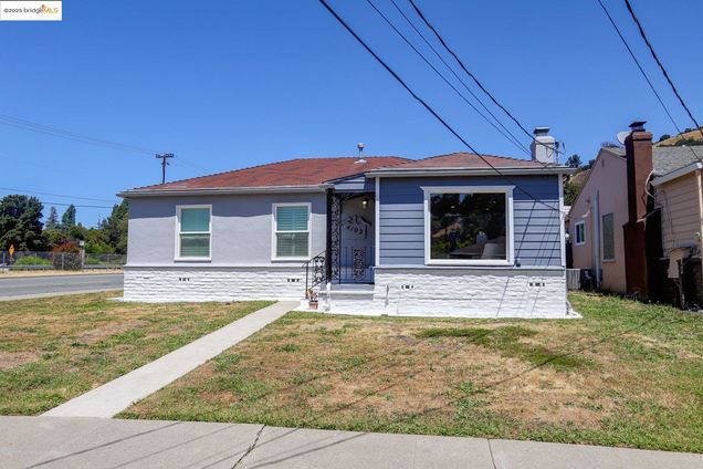 4103 Dickson Ct