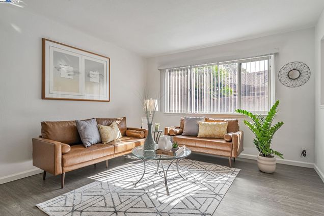 8629 Beverly Lane
