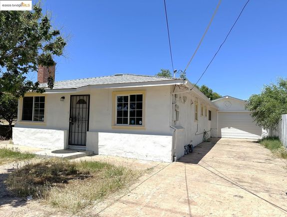 2233 Edison Ave
