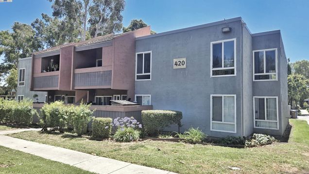 420 Dempst Rd. Unit 220