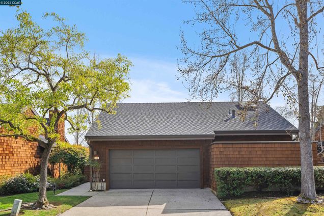 304 Village View Court