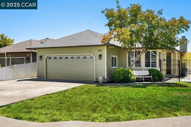640 Elsa Dr Santa Rosa, CA House Active - Photo 1 of 35. Opens carousel modal