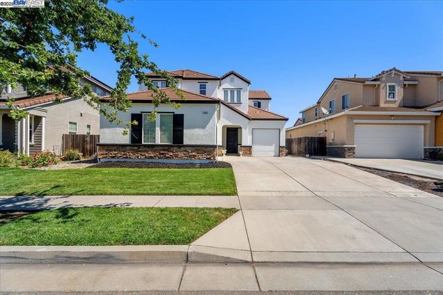 1498 Highland Dr West Sacramento, CA House Active - Photo 1 of 40. Opens carousel modal