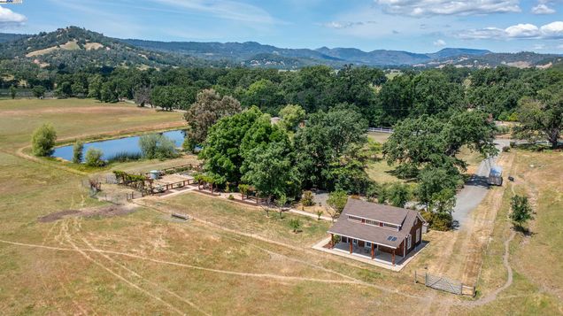 2051 Dollarhide Rd