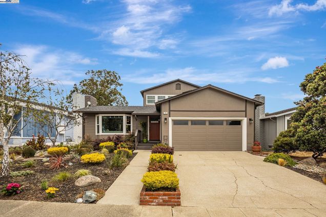 190 Shelter Cove Drive Half Moon Bay, CA House Active - Photo 1 of 56. Opens carousel modal
