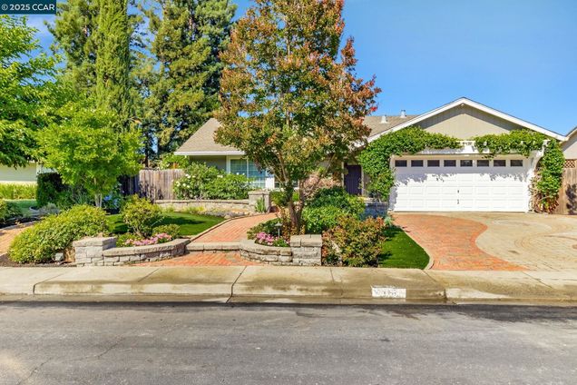 16 Belfast Pl San Ramon, CA House Active - Photo 1 of 32. Opens carousel modal