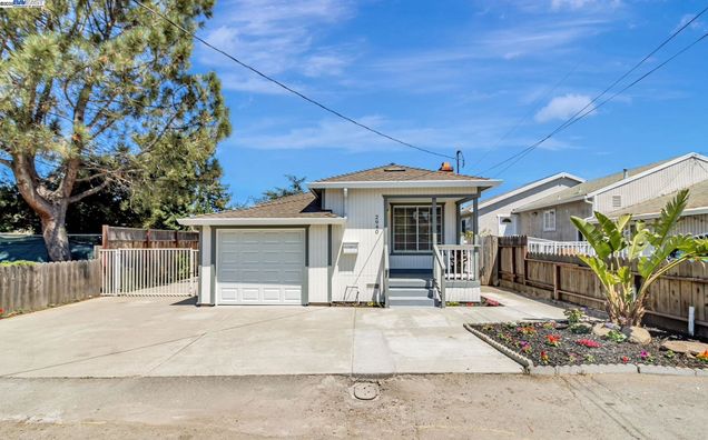 2940 Somerset Ave Castro Valley, CA House Active - Photo 1 of 52. Opens carousel modal