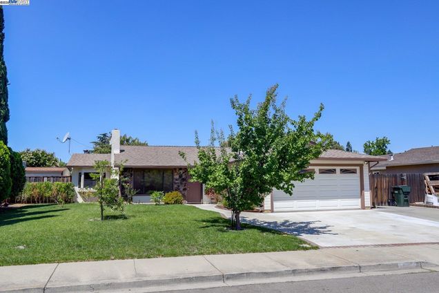 850 Tanager Rd