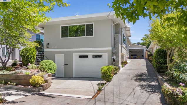 3914 Laguna Ave