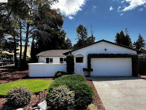 100 Lily Ct Hercules, CA House Active - Photo 1 of 39. Opens carousel modal