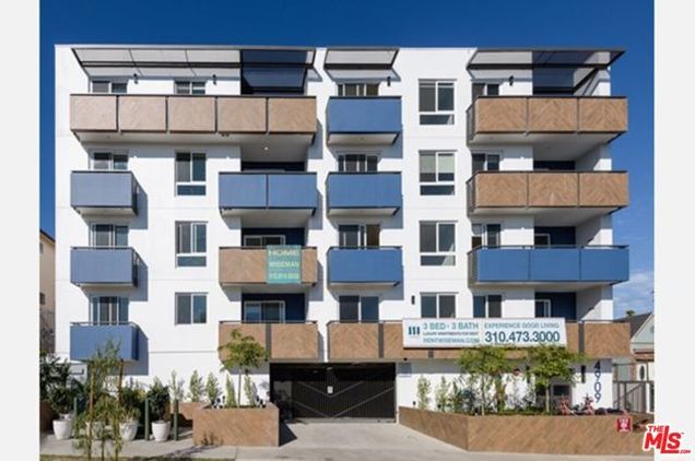 4909 Rosewood Avenue Unit 403 Los Angeles, CA Condo Active - Photo 1 of 12. Opens carousel modal