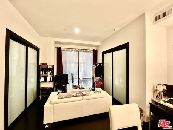655 S Hope Street Unit 607