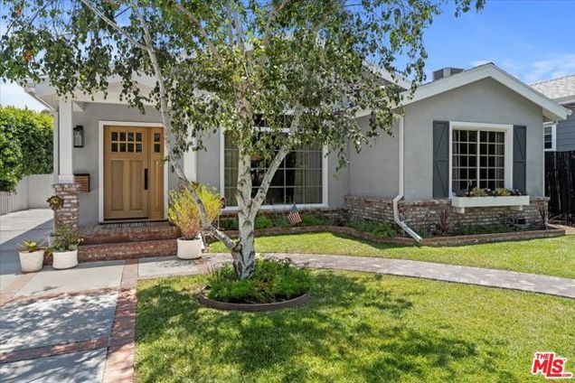 4172 Nagle Avenue Sherman Oaks, CA House Active - Photo 1 of 32. Opens carousel modal