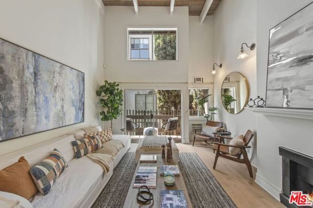11954 Goshen Avenue Unit 204