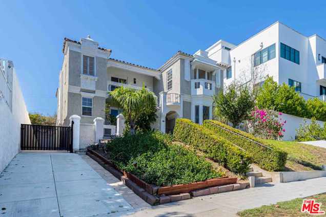 865 S Lucerne Boulevard Los Angeles, CA House Active - Photo 1 of 43. Opens carousel modal