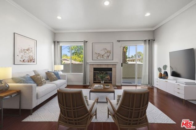 5420 Sylmar Avenue Unit 117