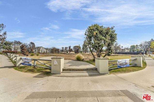 14827 Pampas Ricas Boulevard Pacific Palisades (los Angeles), CA Land Active - Photo 1 of 27. Opens carousel modal