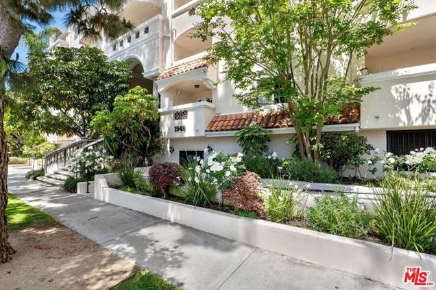 1948 Malcolm Avenue Unit 303