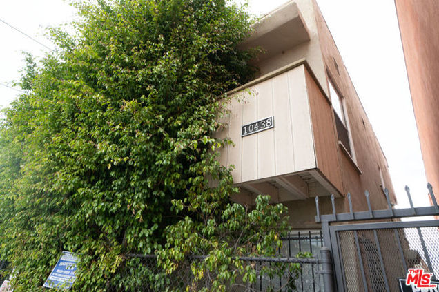 10438 Santa Monica Boulevard Unit 5 Los Angeles, CA Apartment Active - Photo 1 of 10. Opens carousel modal
