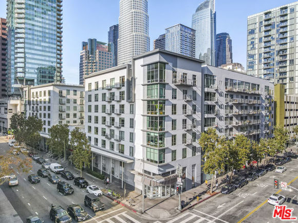 645 W 9th Street Unit 424 Los Angeles, CA Condo Active - Photo 1 of 22. Opens carousel modal